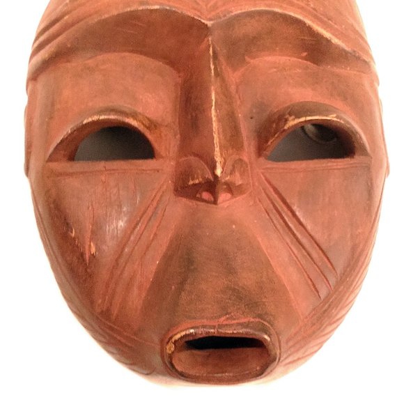 Vintage Wooden African Mask - Picture 4 of 11